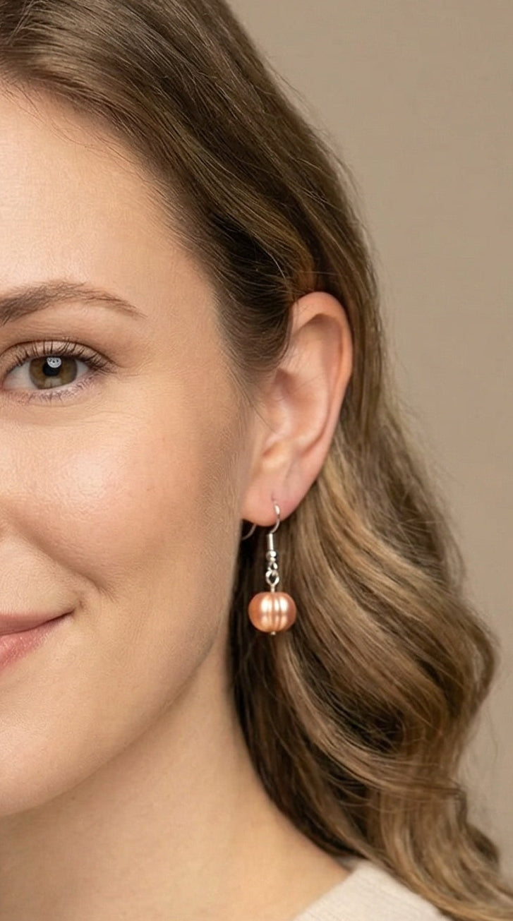 Peach Pearl Dangle Earrings, Handmade Minimalist Pearl Earrings, Romantic Neutral Jewelry, Elegant Drop Earrings, Gift for Her