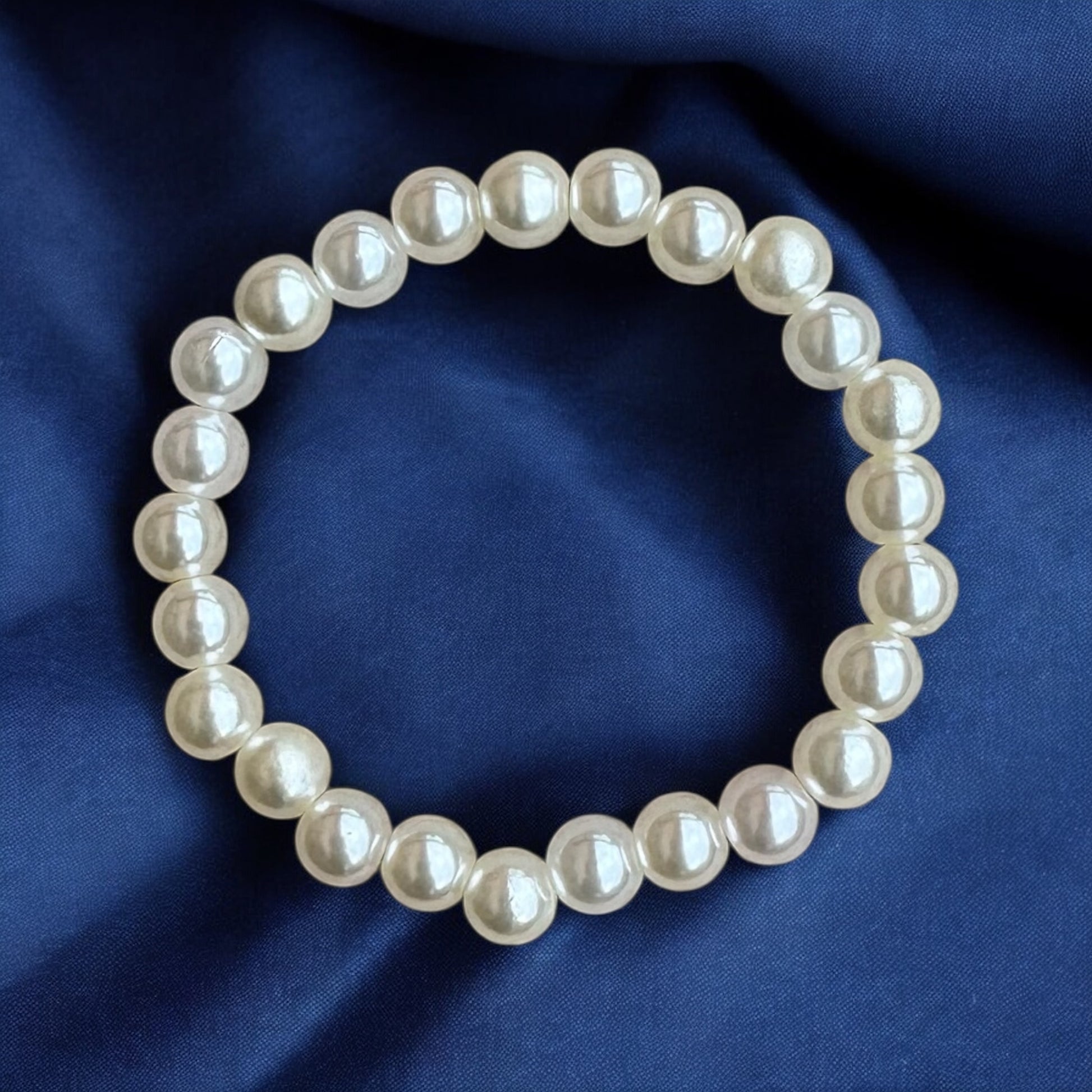 White Glass Pearl Bracelet 